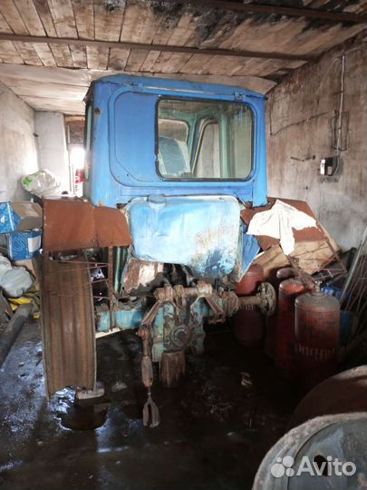 Трактор мтз 80 на запчасти