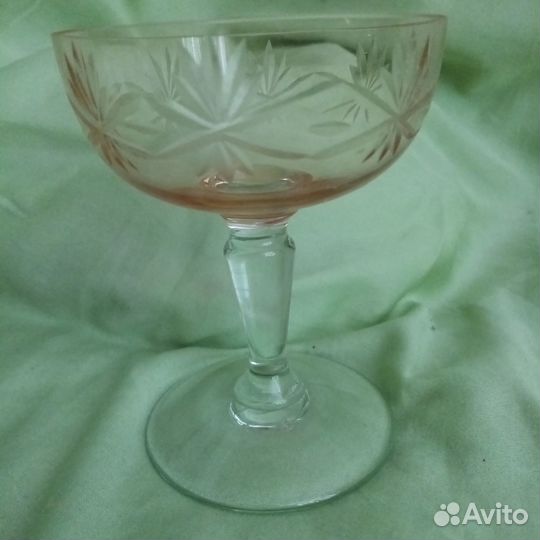 Креманки мороженицы цветное стекло 2шт