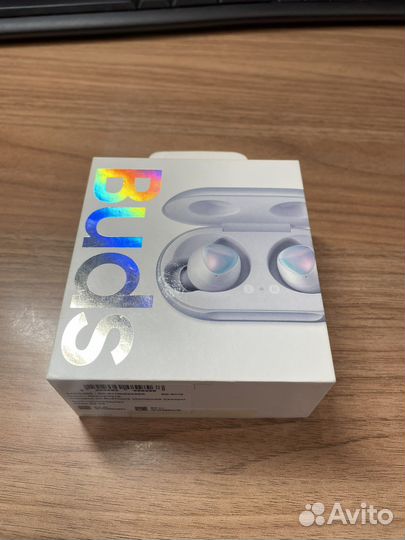 Беспроводные наушники samsung buds