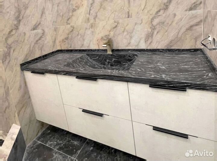 Столешница из кварцевого камня