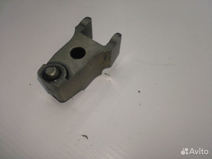 Крепление топливной форсунки MAN TGA 18.350 (01.00