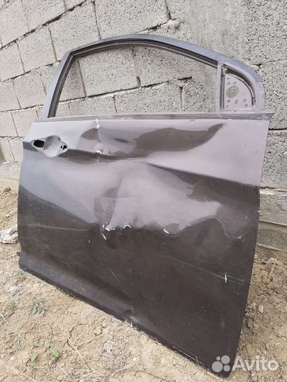 Передняя правая дверь, битая