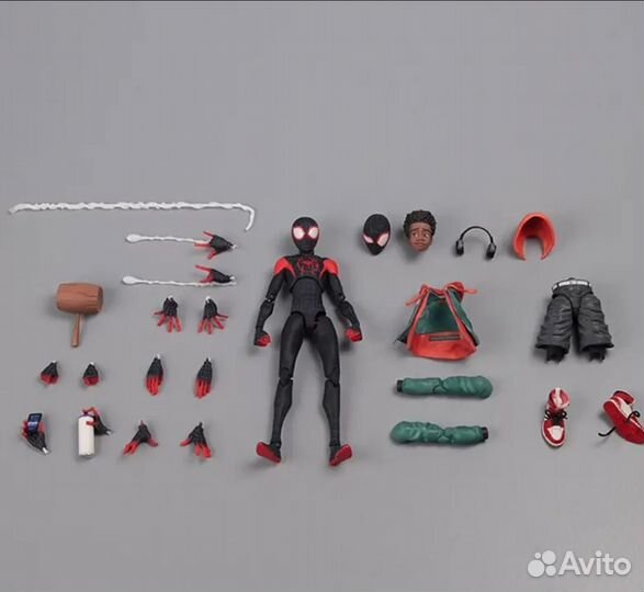 Фигурка героя мультфильма Marvel Человек-Паук