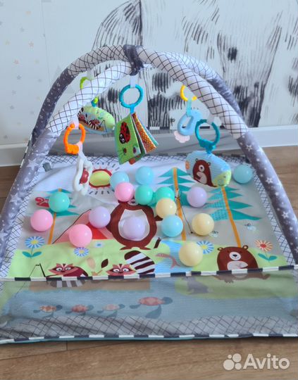 Развивающий коврик для малышей