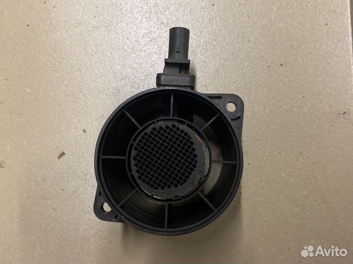 Датчик массового расхода воздуха mercedes om642