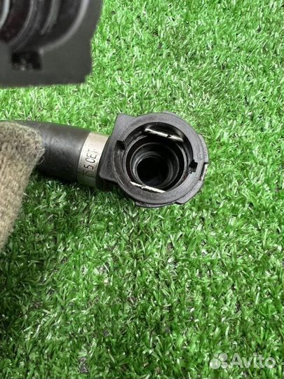 Патрубок системы охлаждения