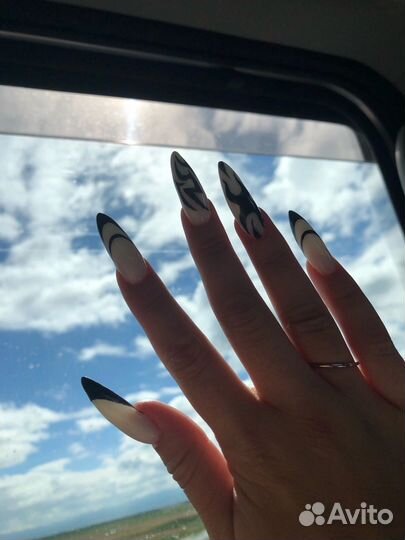 Маникюр на дому