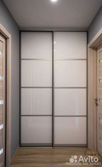 Шкаф распашной на заказ. Бесплатный замер