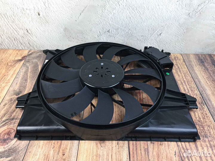 Вентилятор охлождения двигателя Mercedes W251 W164