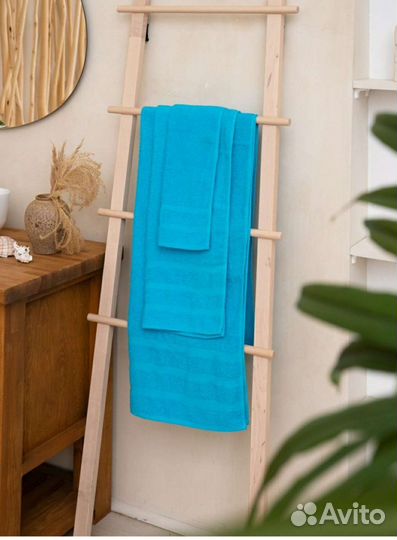 Комплекты полотенец из 3 шт. новые