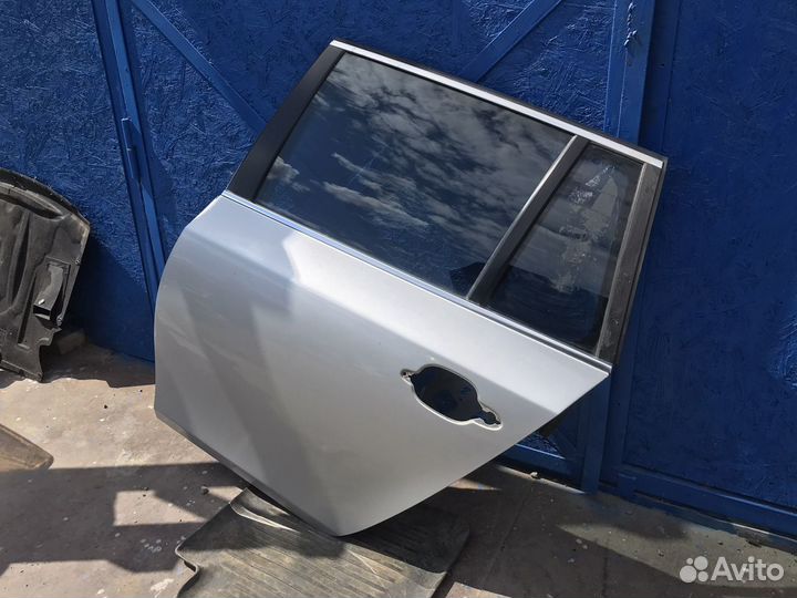 Дверь задняя левая bmw E61