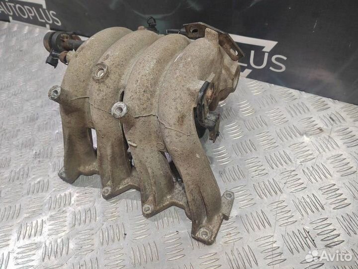 Впускной коллектор Hyundai Verna G4EE