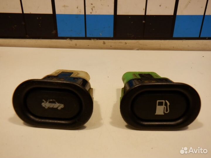 Кнопка открывания бензобака багажника Saab 9-5