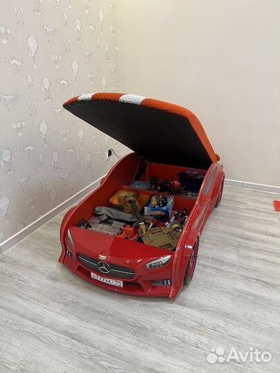 Детская кровать машина с подсветкой