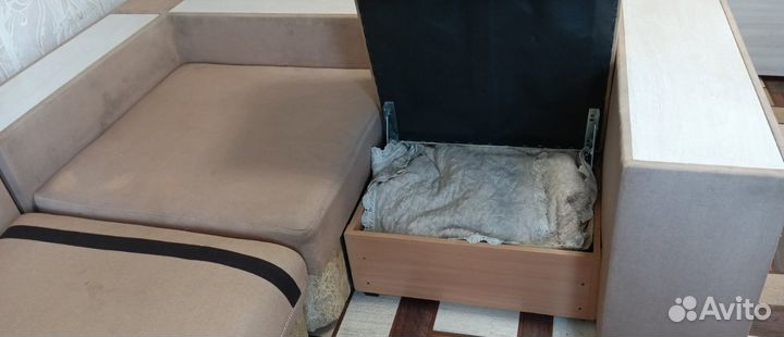 Диван угловой