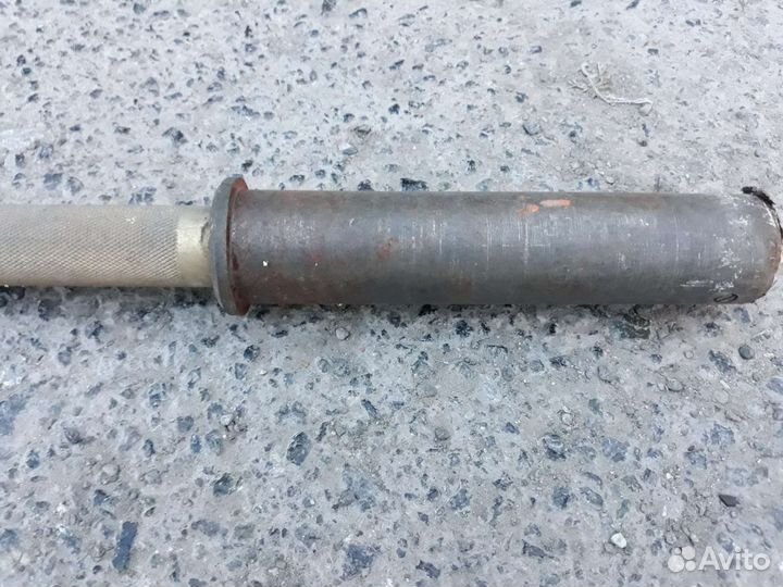 Гриф (штанга) СССР, длина 124 ми, вес 7,8 кг