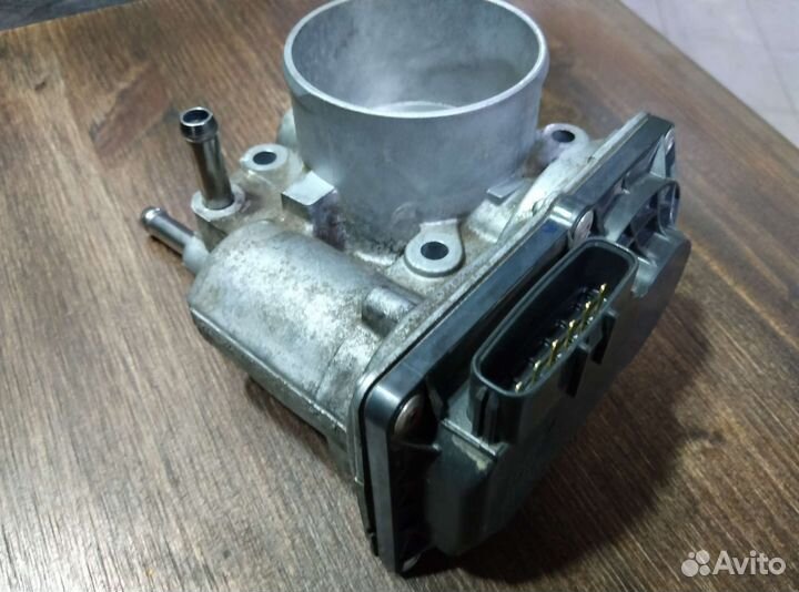 Дроссельная заслонка Toyota Corolla 150/151 (2013)