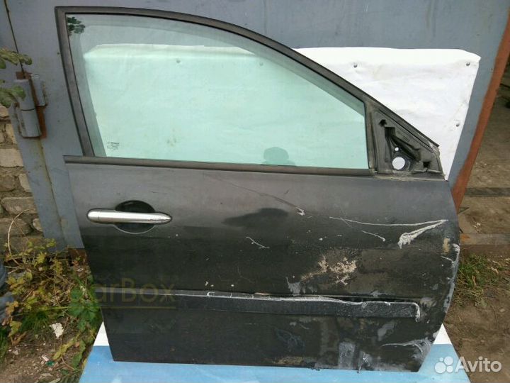 Дверь правая передняя Рено Меган 2