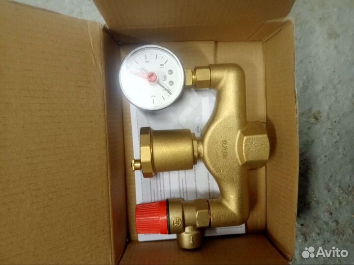 Группа безопасности котла. Кран шаровые 1/2, 3/4