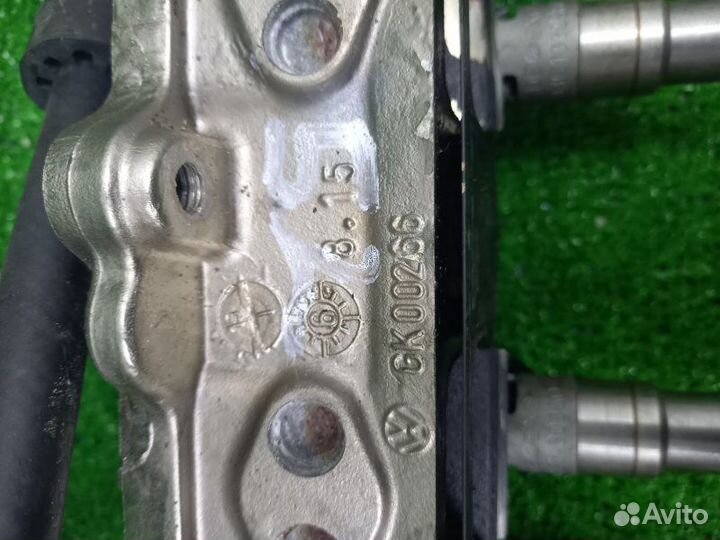 Форсунка топливная Volkswagen Jetta BLF 2006