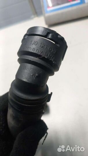 Патрубок охлаждения Volkswagen Caddy, 2007