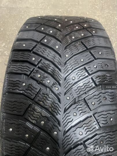 Michelin X-Ice North 4 225/45 R17