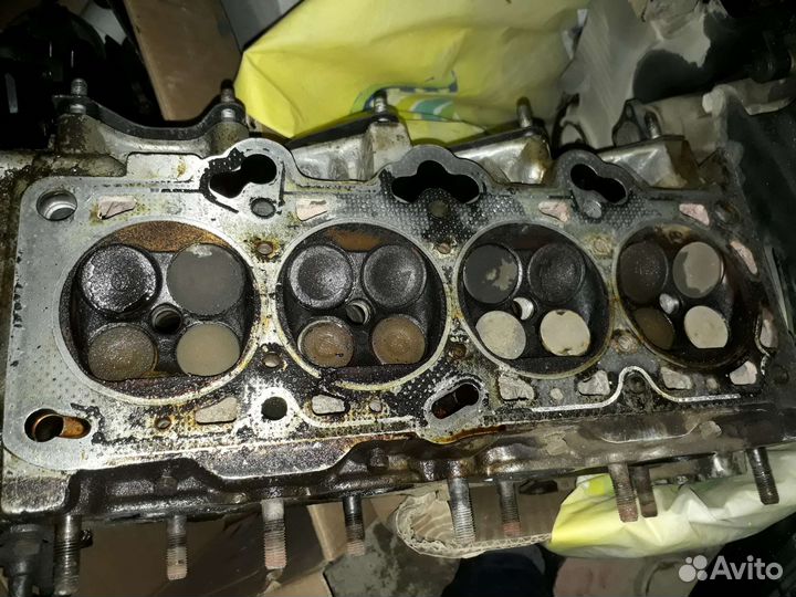 Головка блока на hyundai tucson 2.0 G4GC. 2008г