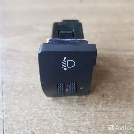 Кнопка корректора фар Hyundai Solaris