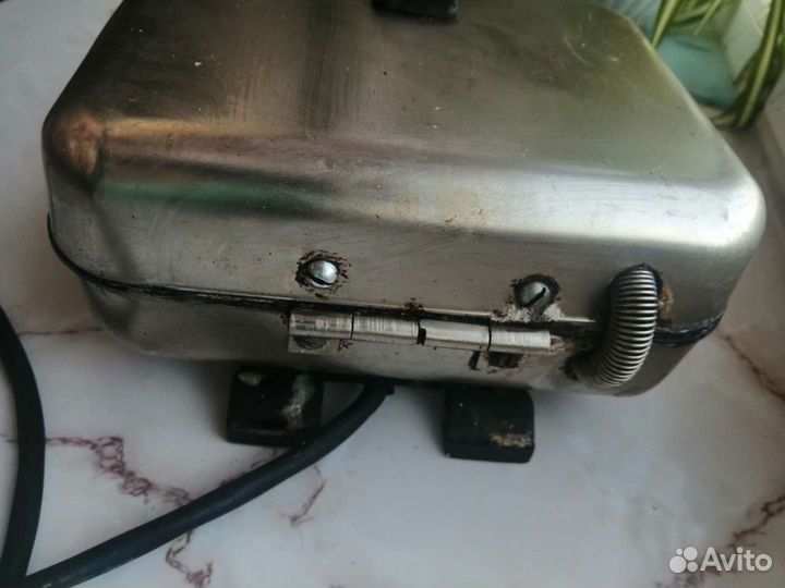 Электровафельница гриль СССР 1986 года рабочая