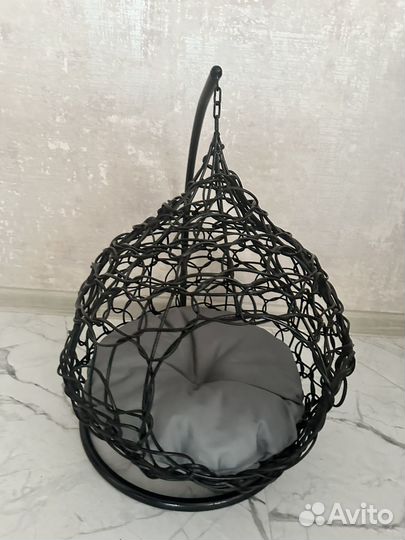 Лежанка-кокон подвесной для кошек и собак