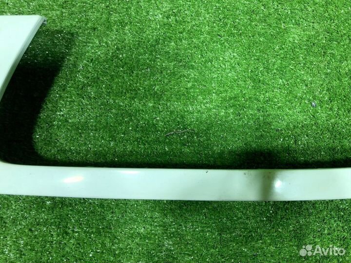 Ресничка передняя левая Subaru Forester SG5