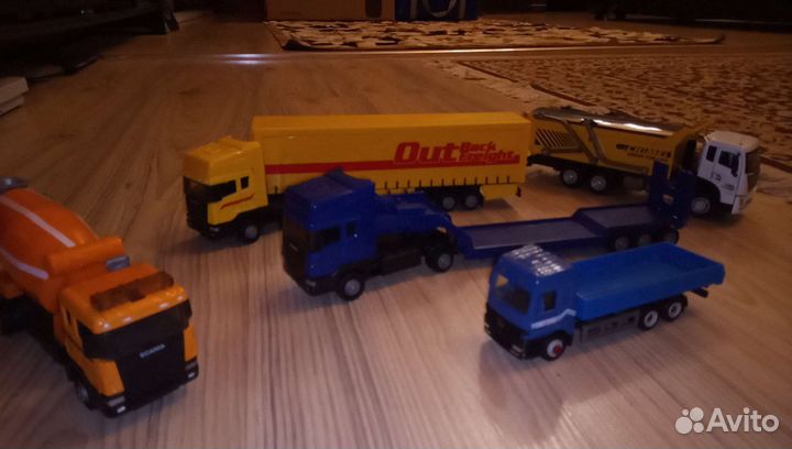 Модели автомобилей игрушки