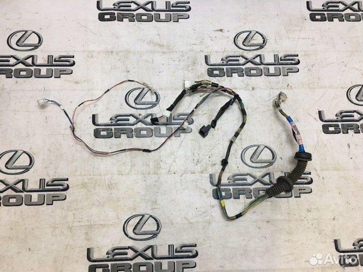 Проводка двери передняя правая Toyota Avensis