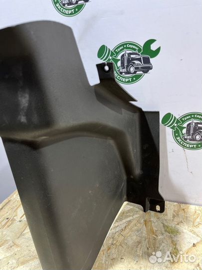 Кожух рулевой колонки Volvo Fh4