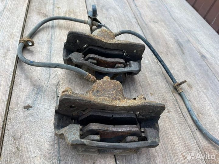 Тормозной суппорт передний Honda Civic 4D 1.3 2008