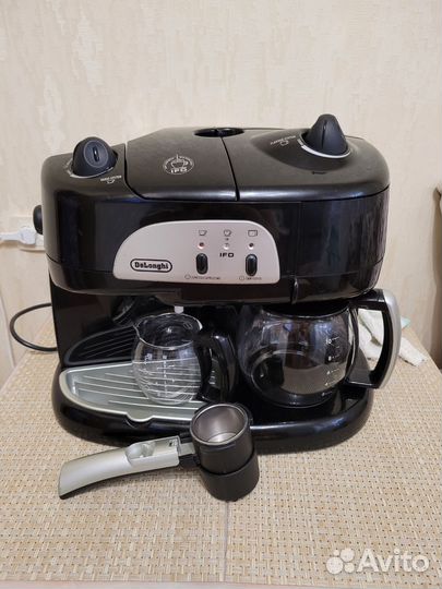 Кофеварка Кофемашина DeLonghi