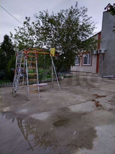 Дом 190 м² на участке 16 сот.