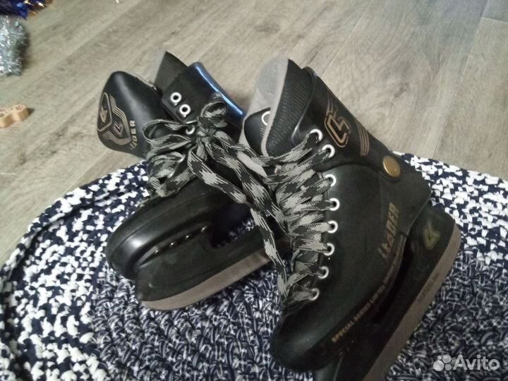 Коньки хоккейные