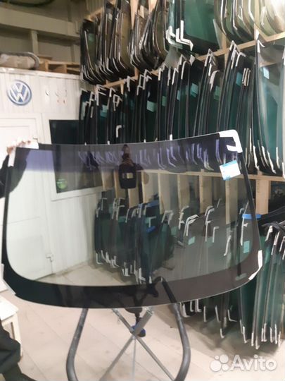 Лобовое стекло на Бмв e60