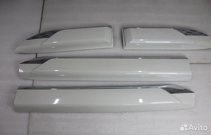Toyota Land Cruiser 300 Молдинги дверей C7HG7