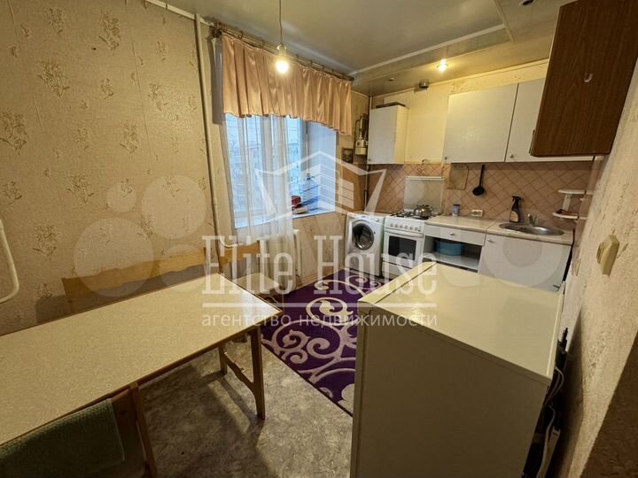 2-к. квартира, 55 м², 4/6 эт.