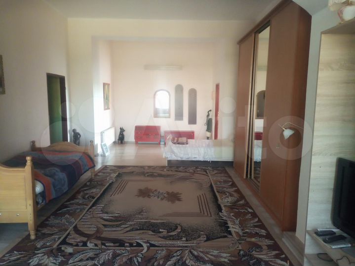 2-к. квартира, 85 м², 2/2 эт.