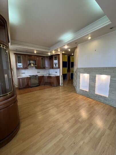 2-к. квартира, 91 м², 9/13 эт.