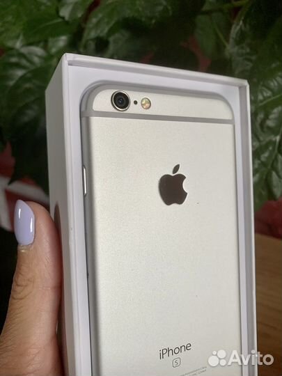 Телефон iPhone 6s 64 gb