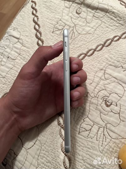 iPhone 8 Plus, 64 ГБ