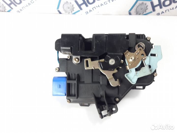 Замок двери задний левый Volkswagen Golf Plus 1.9