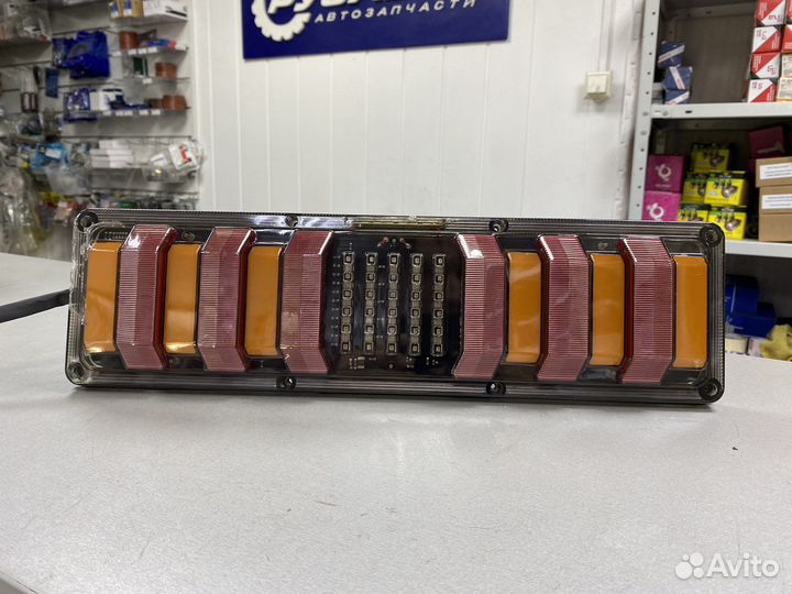 Фонарь задний светодиодный ГАЗель 12-24v (с деф.)