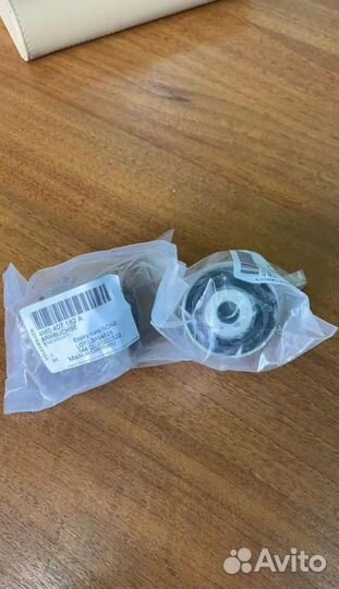 Сайл.блок несущего рычага внутрен.VAG 4M0407182A