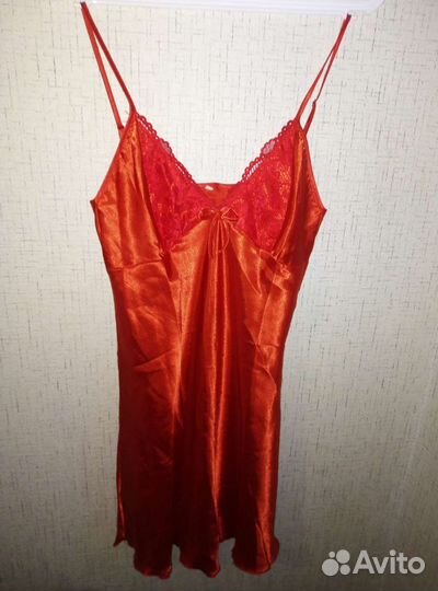 Халат красный