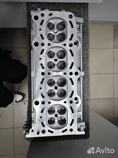 Головка блока цилиндра новая J24B Suzuki Grand V